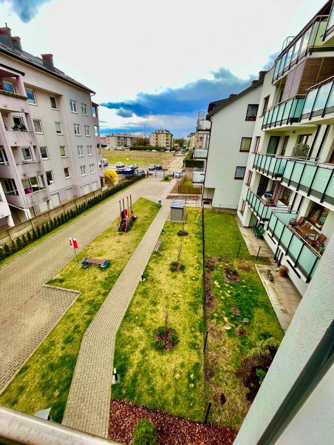 Sdh 1 Wolomin Comfortable Apartment Near Warsaw Exterior photo