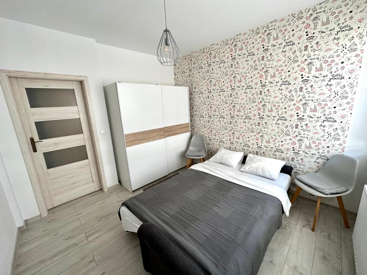 Sdh 1 Wolomin Comfortable Apartment Near Warsaw Exterior photo