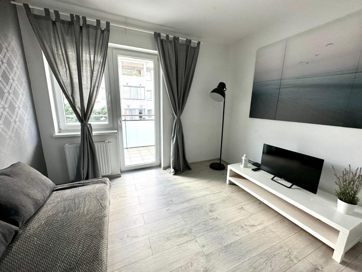 Sdh 1 Wolomin Comfortable Apartment Near Warsaw Exterior photo